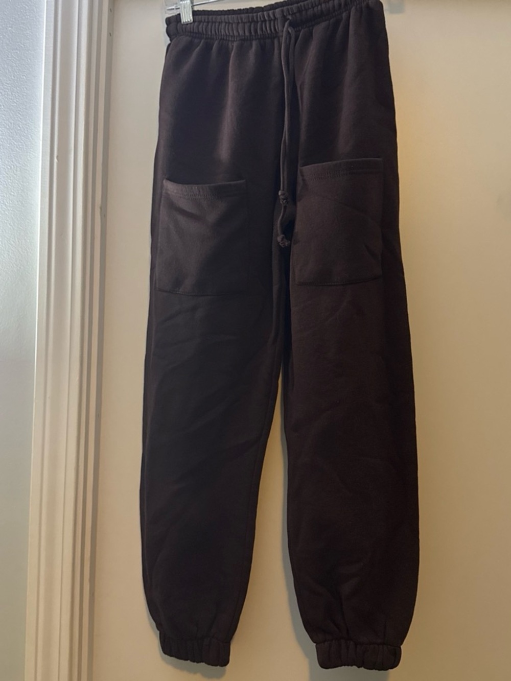 PrettyLittleThing Dark Brown Pocket Joggers - Picture 1 of 3